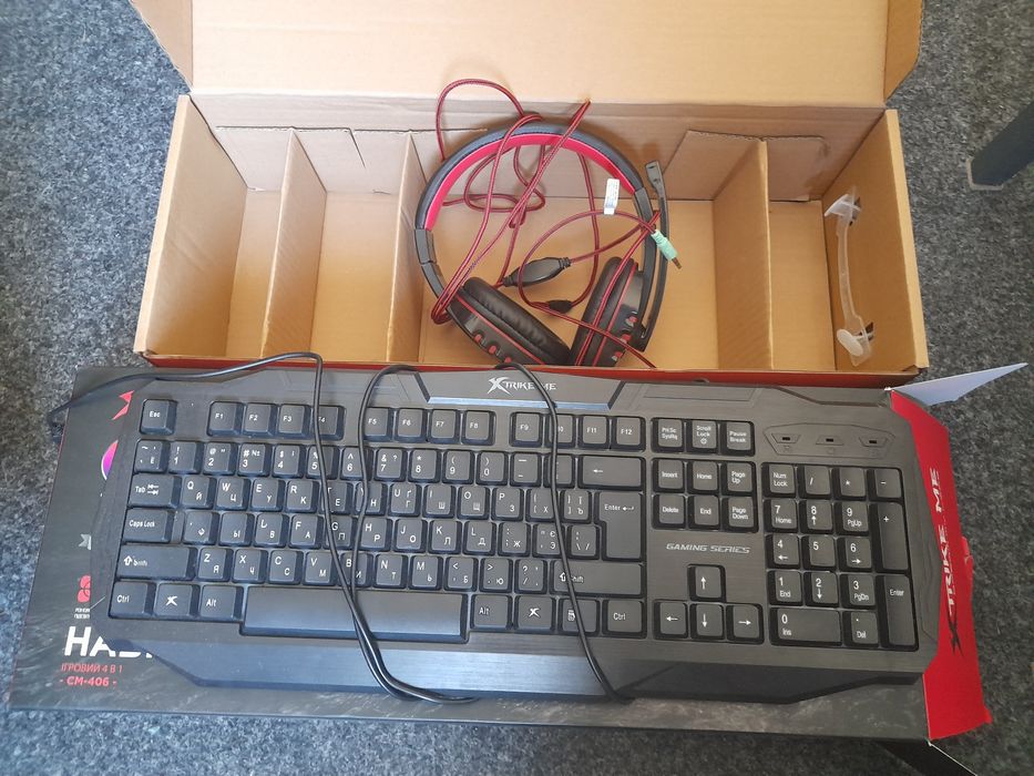 Набір геймера 4 в 1: клавіатура мишка навушники килимок для мишки XTRI