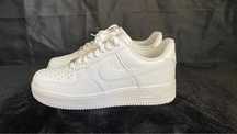 Białe buty damskie NIKE Air Force 1 R.37.5