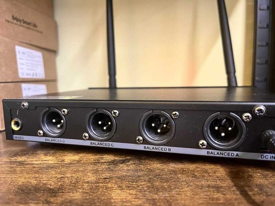 Debra Audio AU400 system mikrofonowy