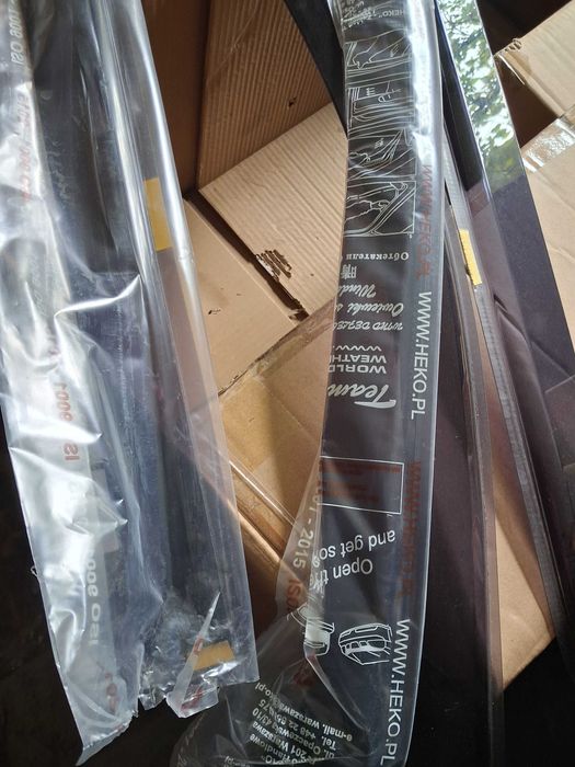 Owiewki na szyby mazda mpv