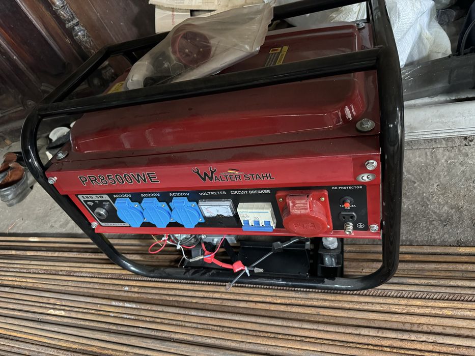 Генератор бензин новый 3КВ