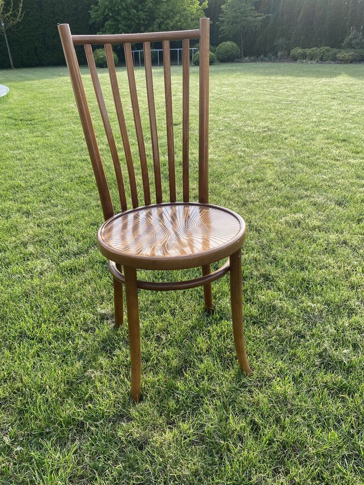 Krzesła Skórzewo