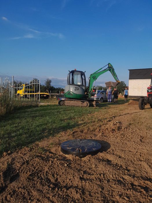 Minikoparka , usługi  z młotem, wiertnicą, wykopy,transport do 3,5tony