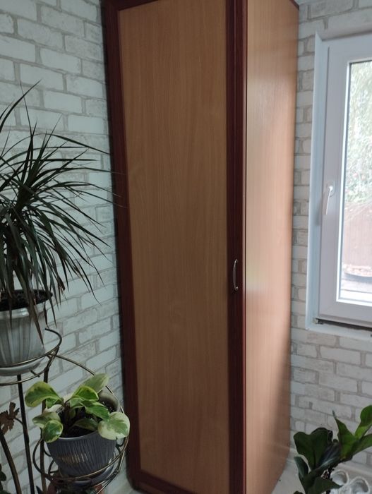 Продам шафу в хорошому стані