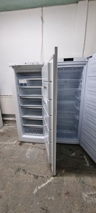 морозильна камера liebherr GN 2303
