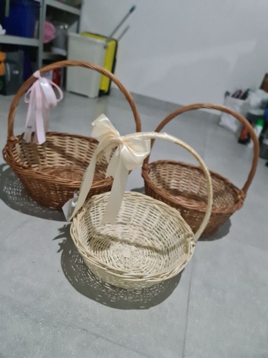 Кошики плетені . Терміново!!!