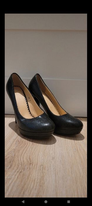 Czółenka, roz. 37, czarne