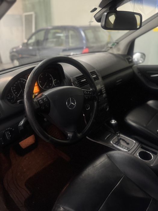 Mercedes A200 CAIXA AUTOMATICA