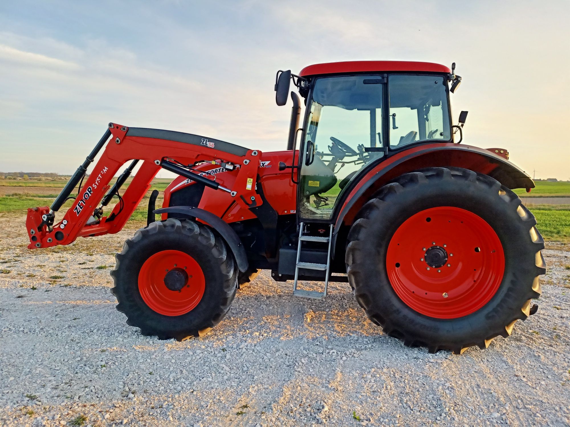 Zetor Forterra 140 16V HSX z Tur 3900 mth Claas Ares 697 ATZ