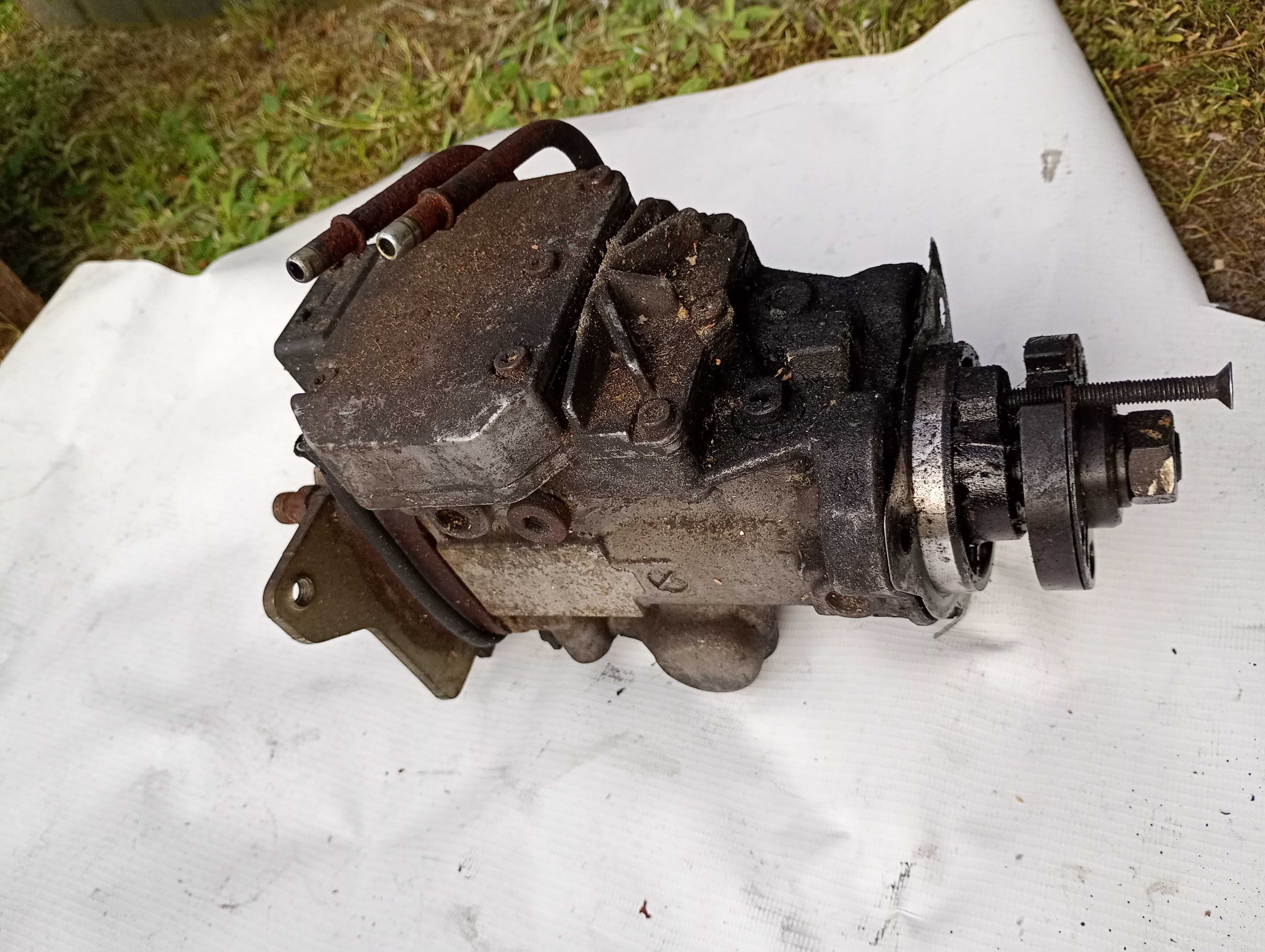 Pompa wtryskowa ford focus MK1