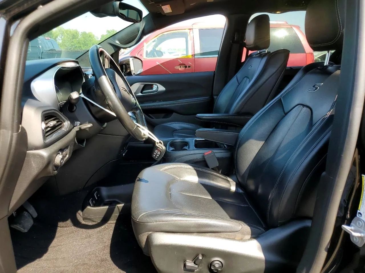 Chrysler Pacifica 7 osobowaa TOURING L PLUS S line 3,6 V6 /Posiadamy również inne modele