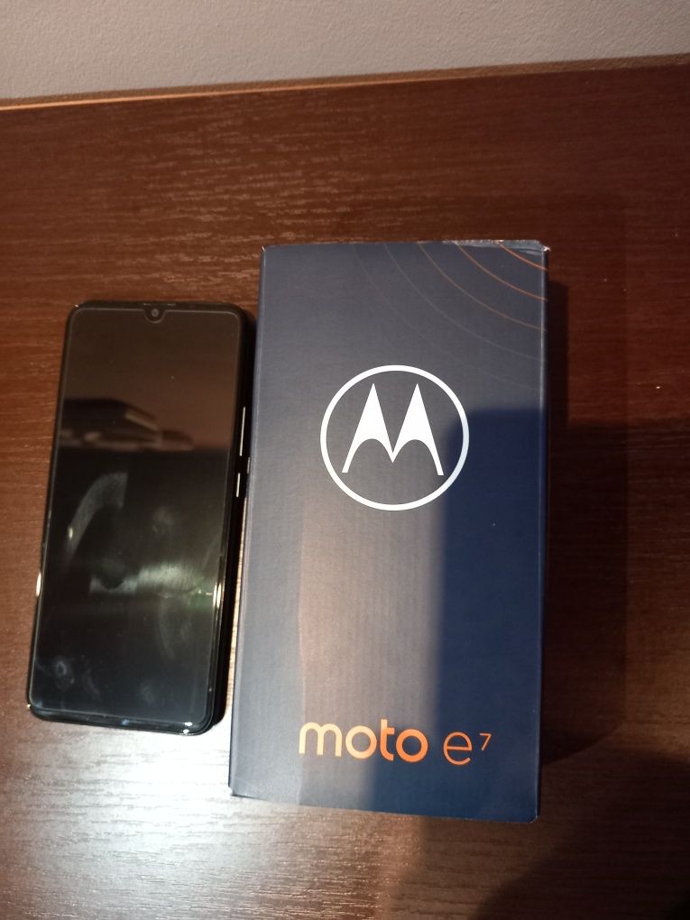 Nowa Motorola Moto E7