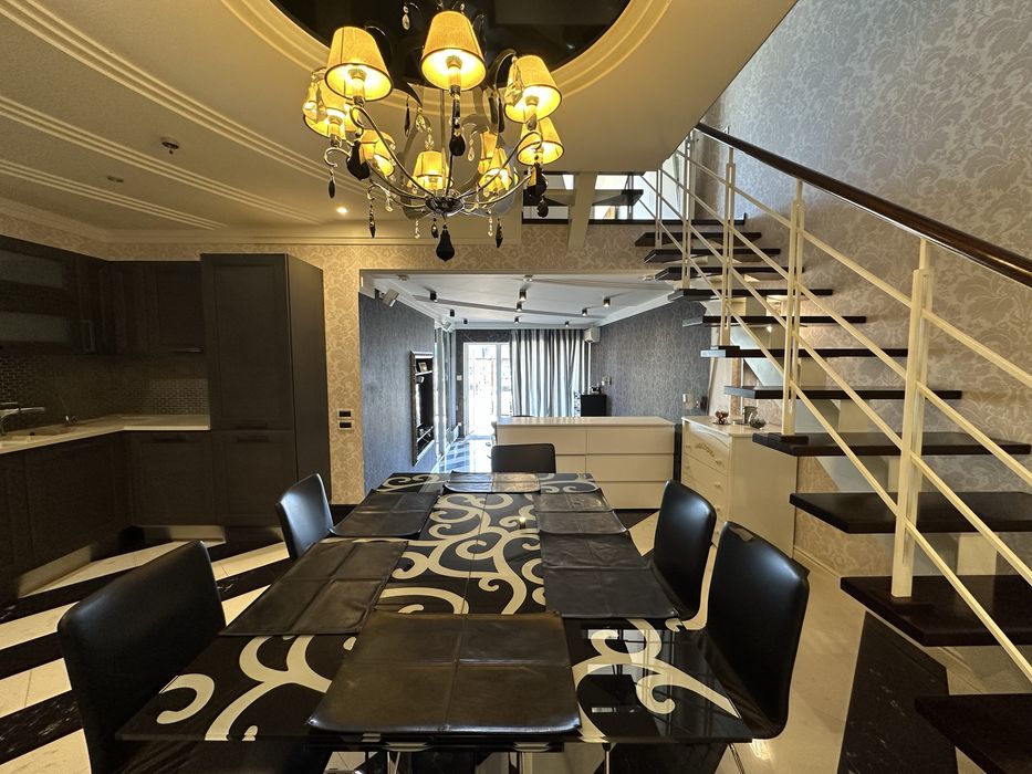 Таунхаус в яхт-клубе на Фонтане