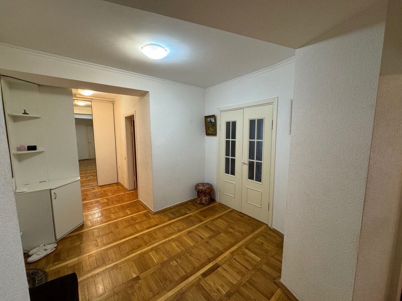 Продам 2к квартиру. Срібнокільська 20. Осокорки. Позняки. Срочно.