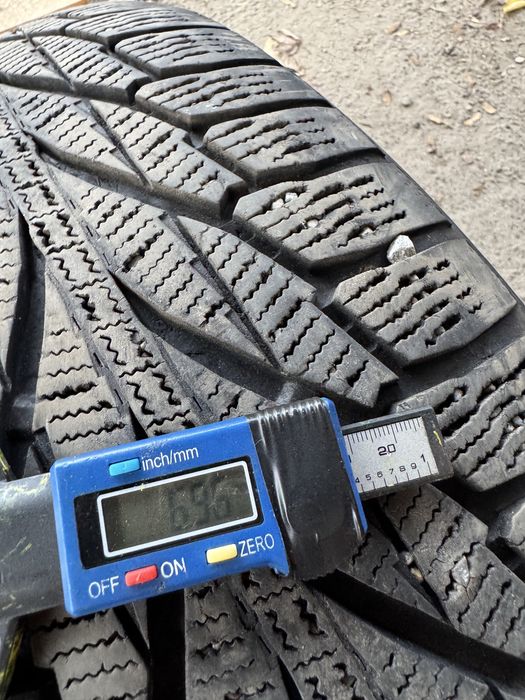 225 60 18 Nokian Hakkapeliitta