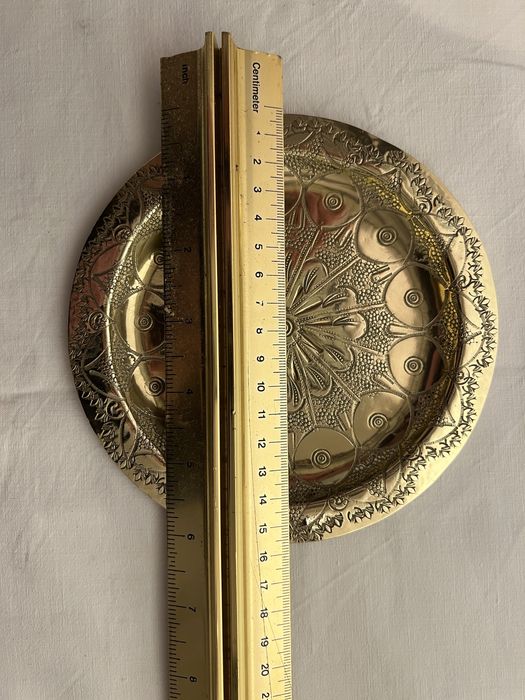 Prato decorativo em latão
