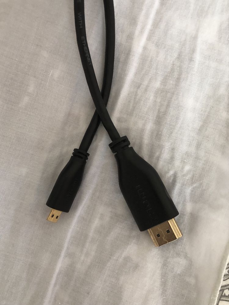 Cabo HDMI nunca usado