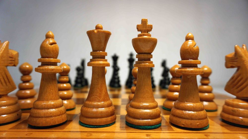 Szachy drewniane vintage 38x38cm