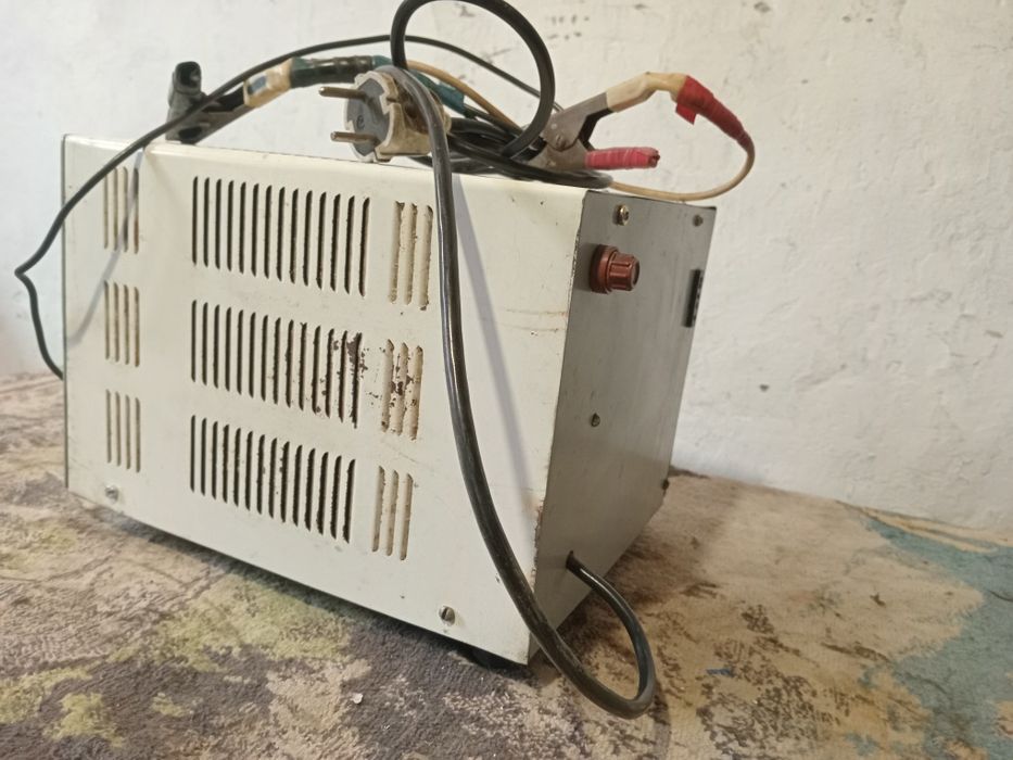 Зарядгрузових акумуляторов