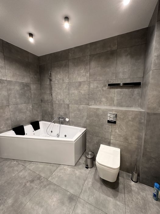 З Джакузі подобово від власника новобудова в центрі Львова.