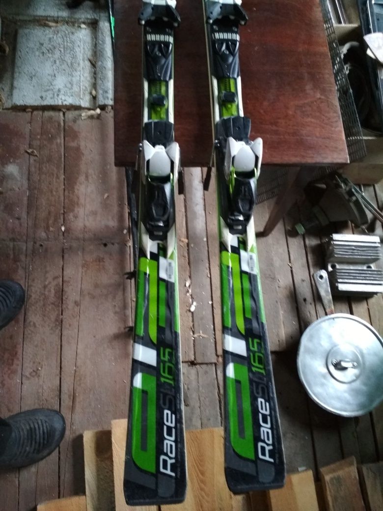 Продам лижі слаломні спорт цех 165 Elan