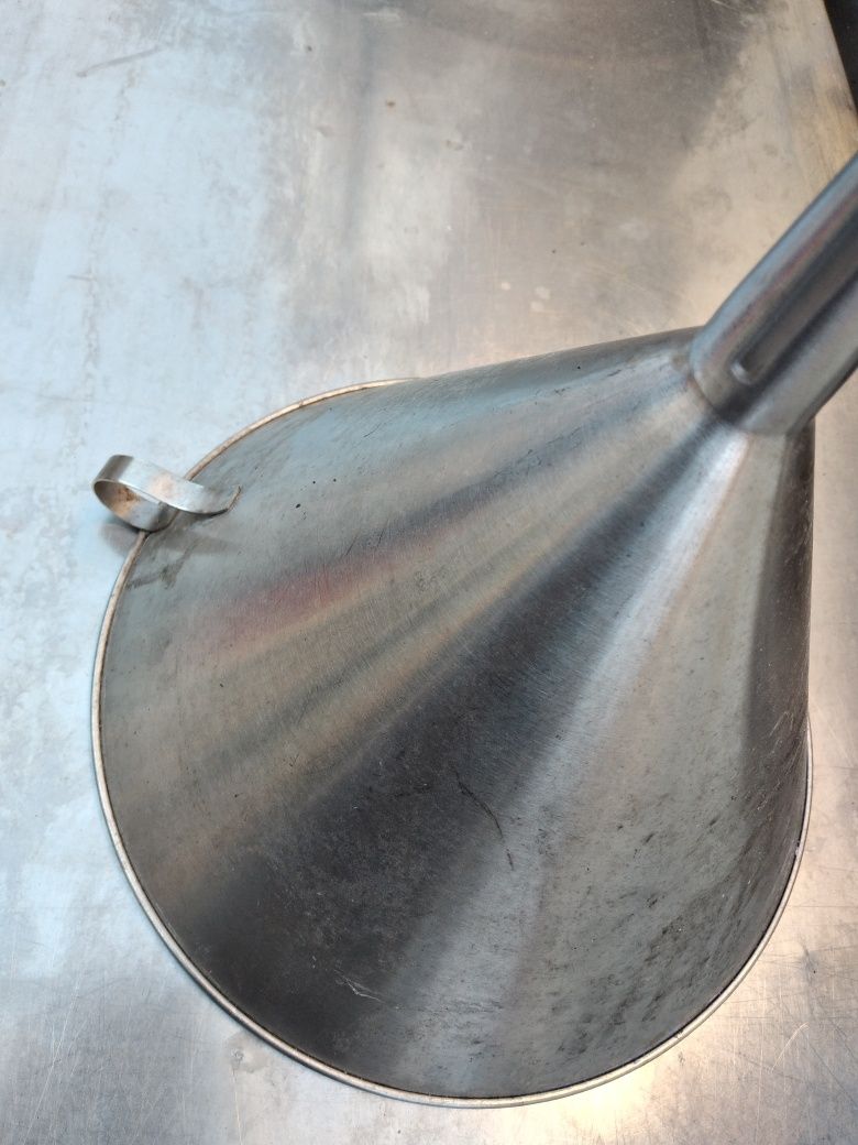 Funil em inox industrial