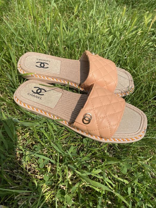 Жіночі шльопанці  Chanel • Нові • Розмір 37