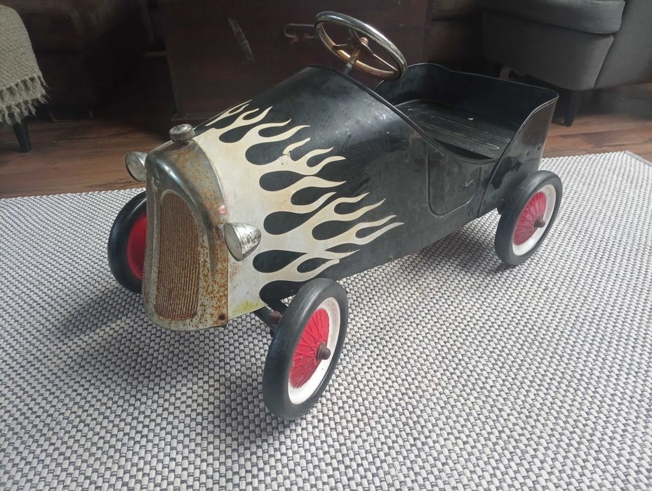 Samochód retro metalowy