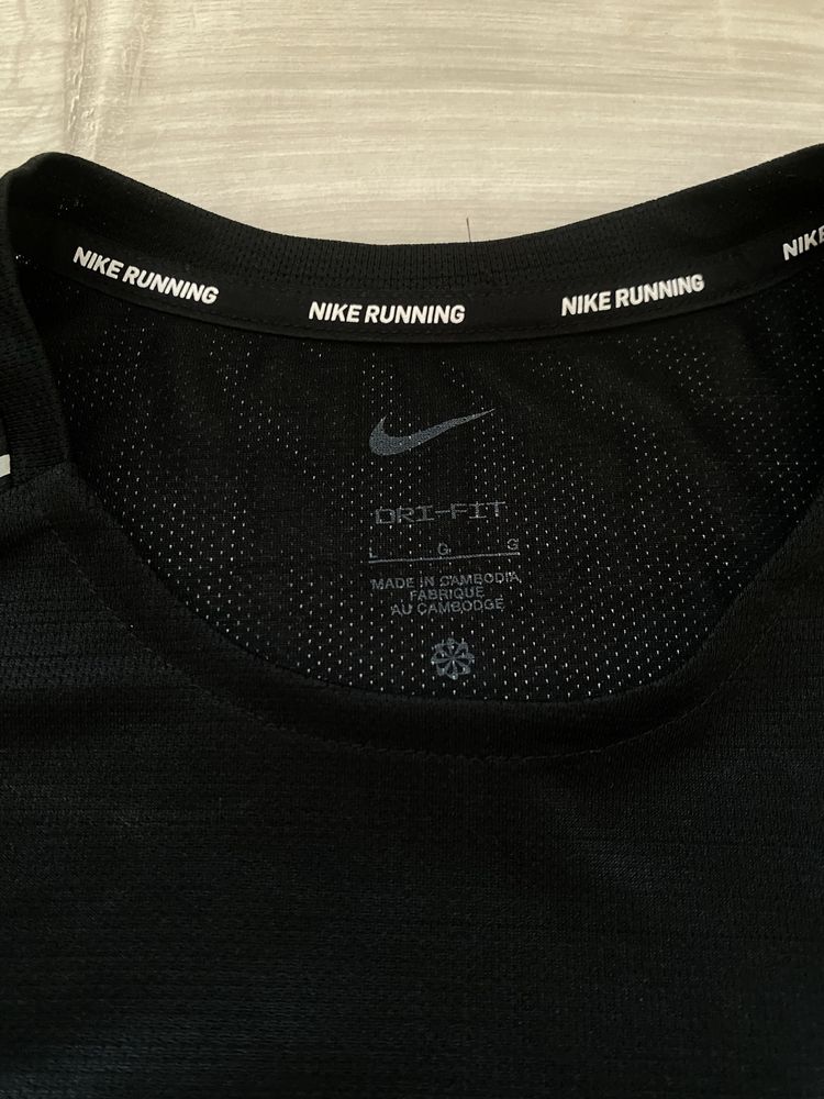 Нова термуха від Nike size L