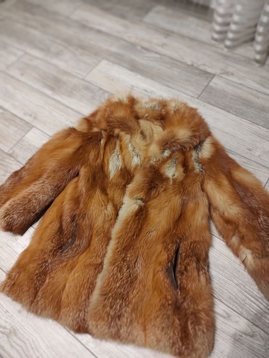 Płaszcz z prawdziwego lisiego futra