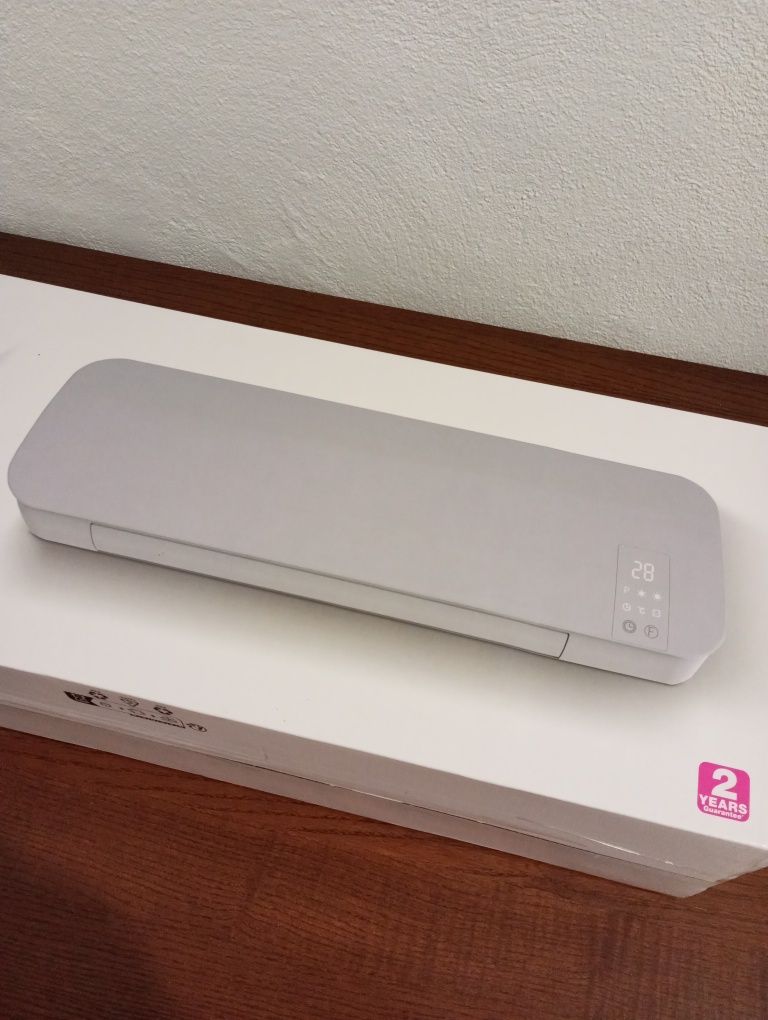 Aquecedor de Parede Equation Clam 2000W