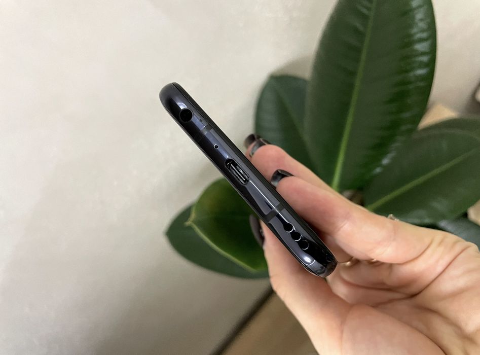 Смартфон LG G8X ThinQ G850UM 6/128GB 1Sim+microSD