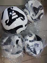 Футбольний м'яч Adidas Tiro Club Football №5 HT2430 .