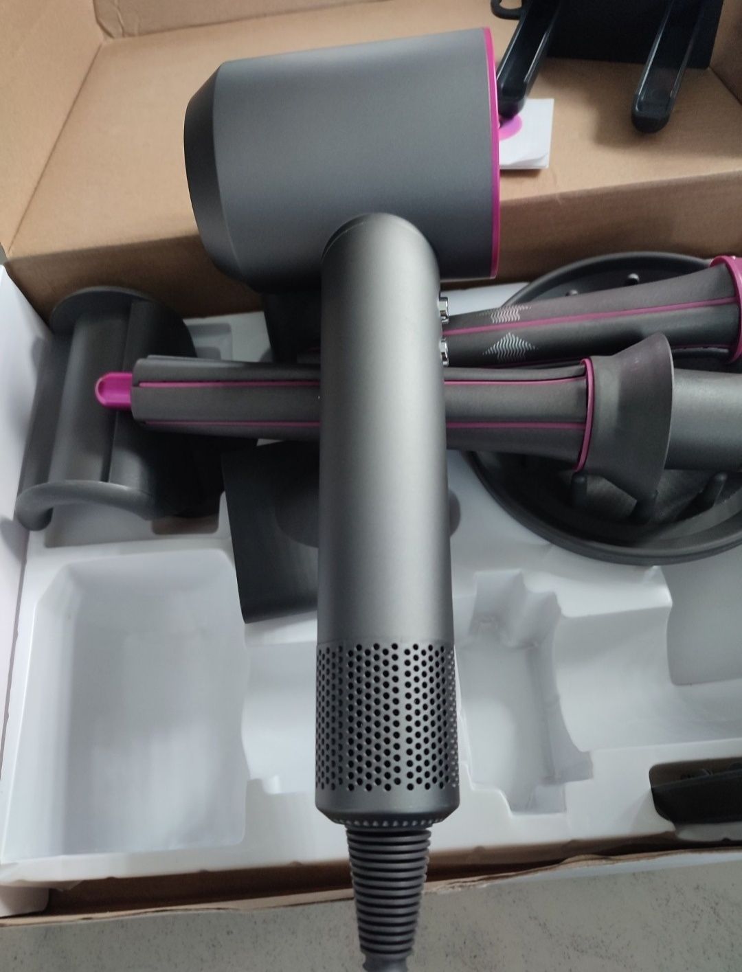 Suszarka do włosów ala Dyson 7 końcówek NOWA