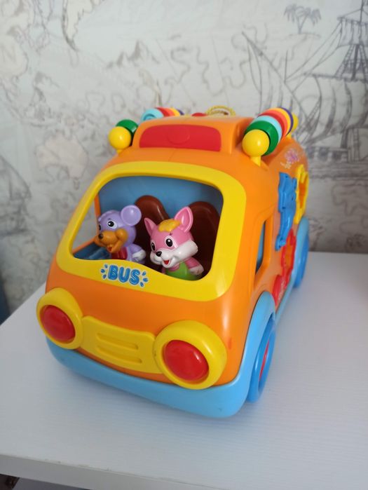 Музичний логічний автобус-сортер