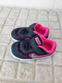 Tenis nike 23.5 menina