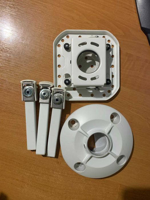 Проектор Epson EB-W9 3LCD 2500Lm