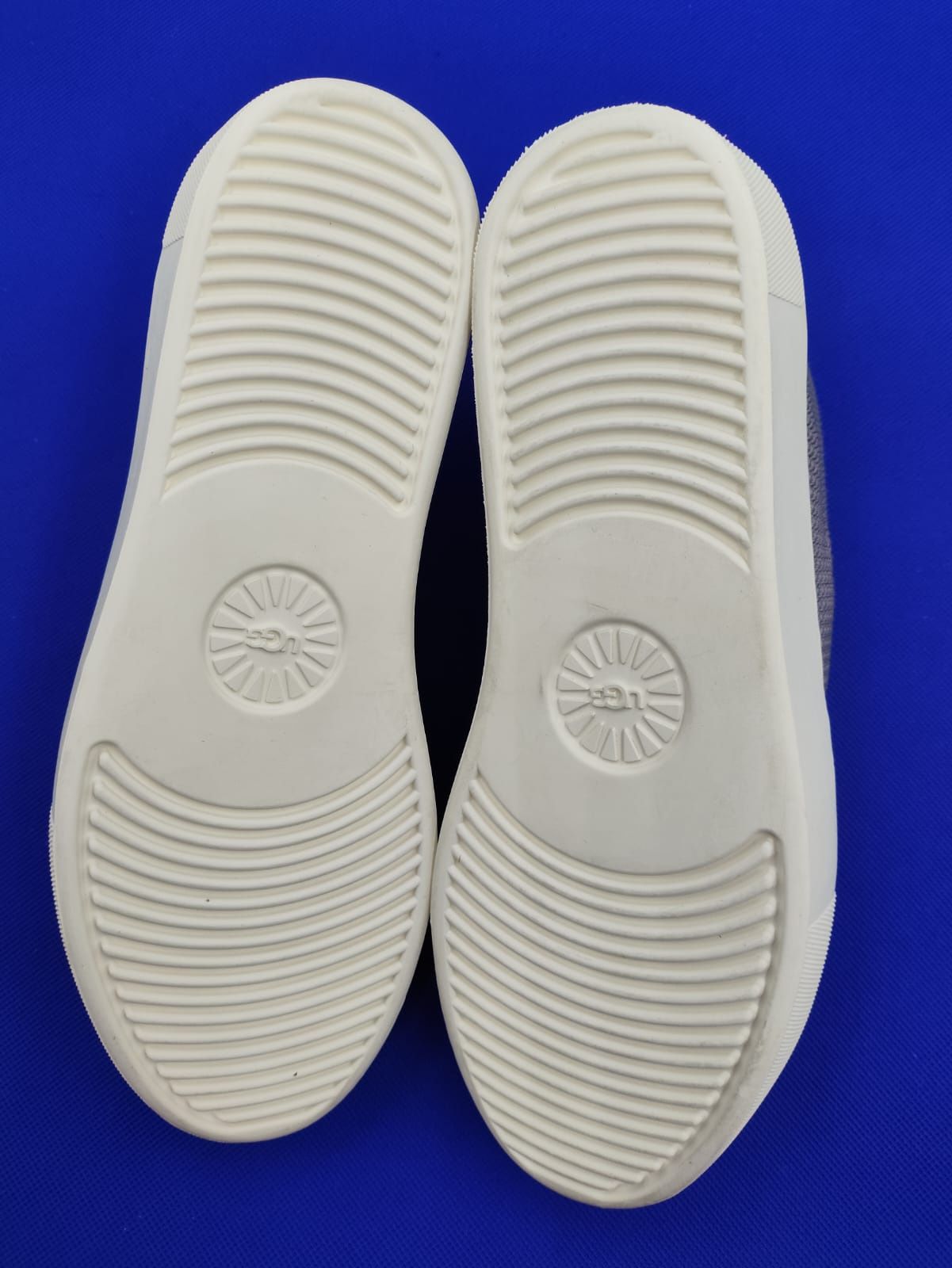 Кросівки UGG ( Bump) - 38 розмір. Оригінал