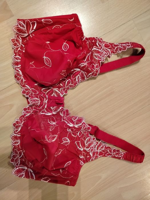 Ładny Duży Biustonosz Hunkemoller na fiszbinach miękki G 85