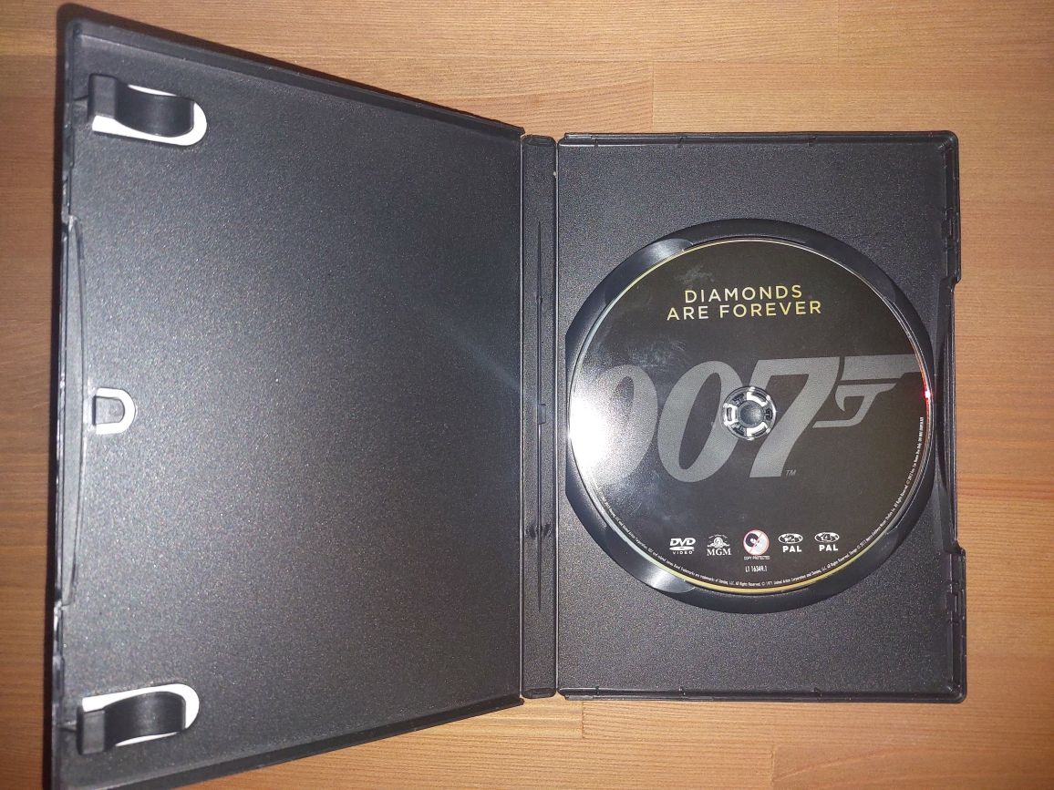 DVD James Bond 007 - "Os Diamantes são Eternos" (Como Novo)
