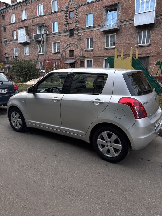 Продам suzuki swift 2008