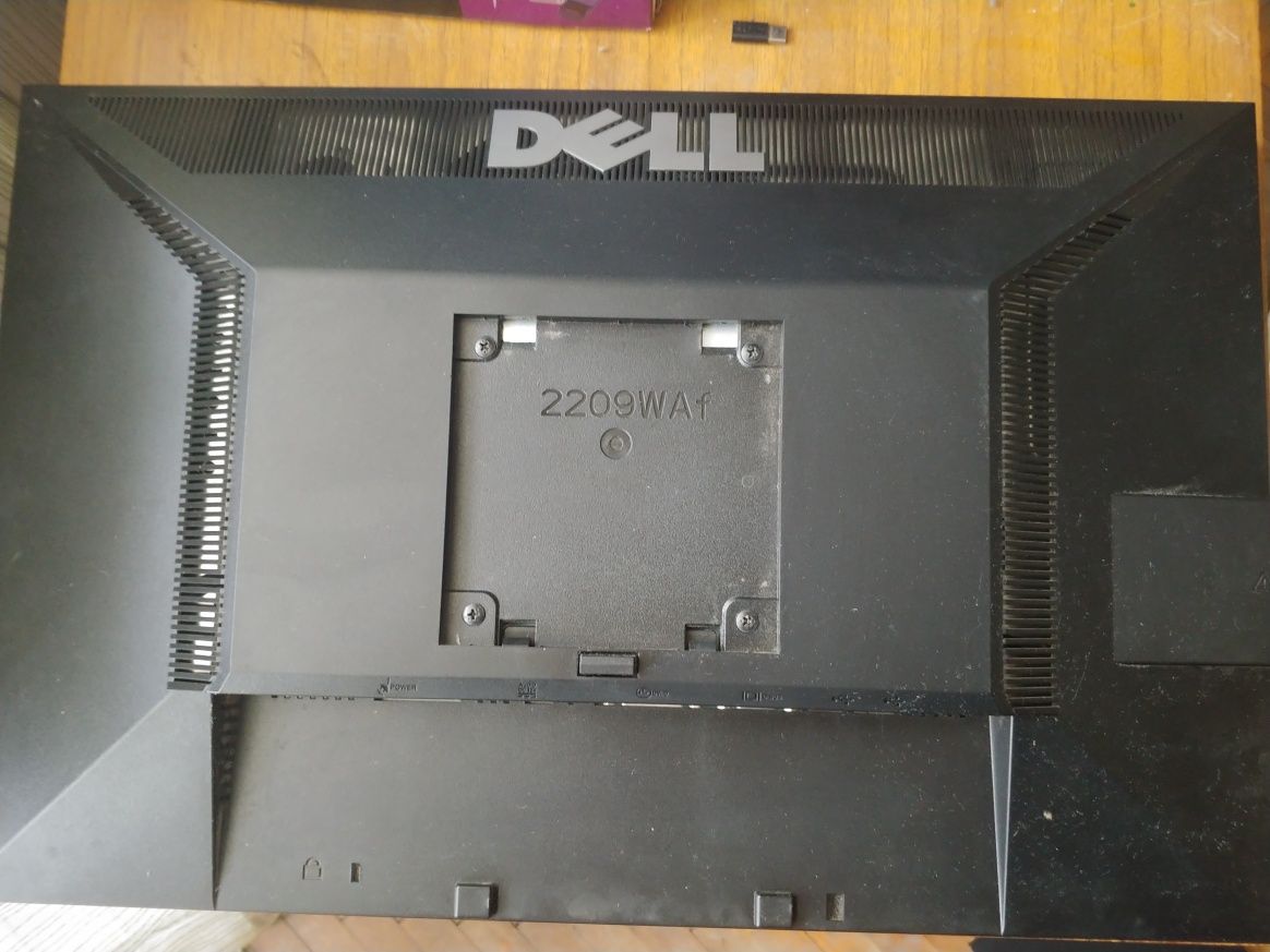 монитор 22 DELL 2209 WAF. на запчастини