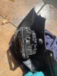 Toyota rav4 iv lift radar emblemat znaczek hybryda
