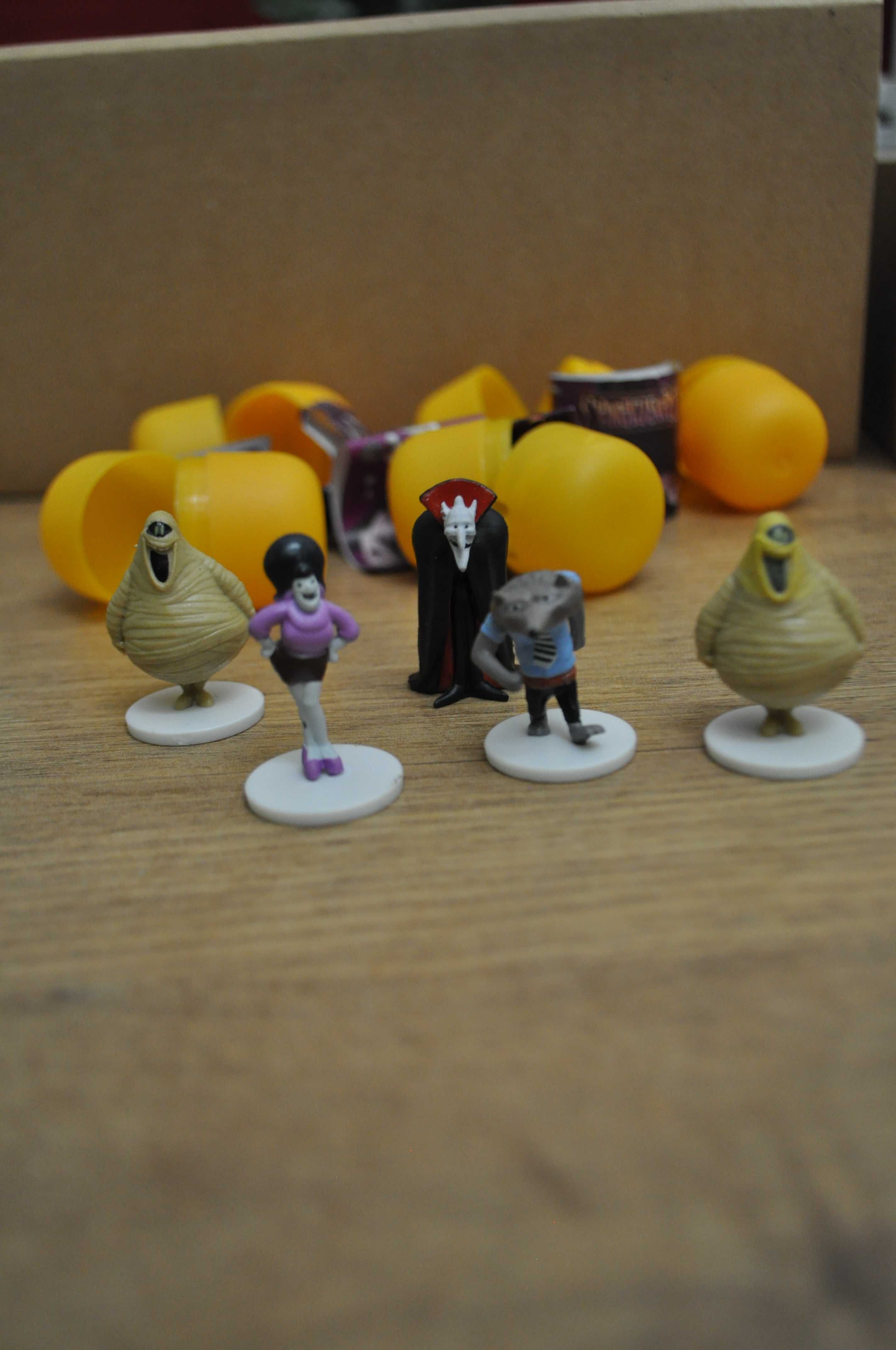 Małe figurki z filmu Hotel Transylvania