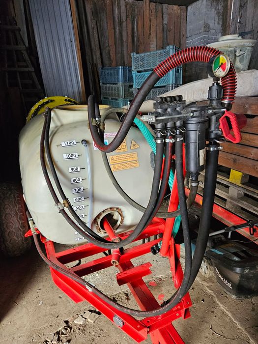 Opryskiwacz sadowniczy Pilmet 1000l po remoncie