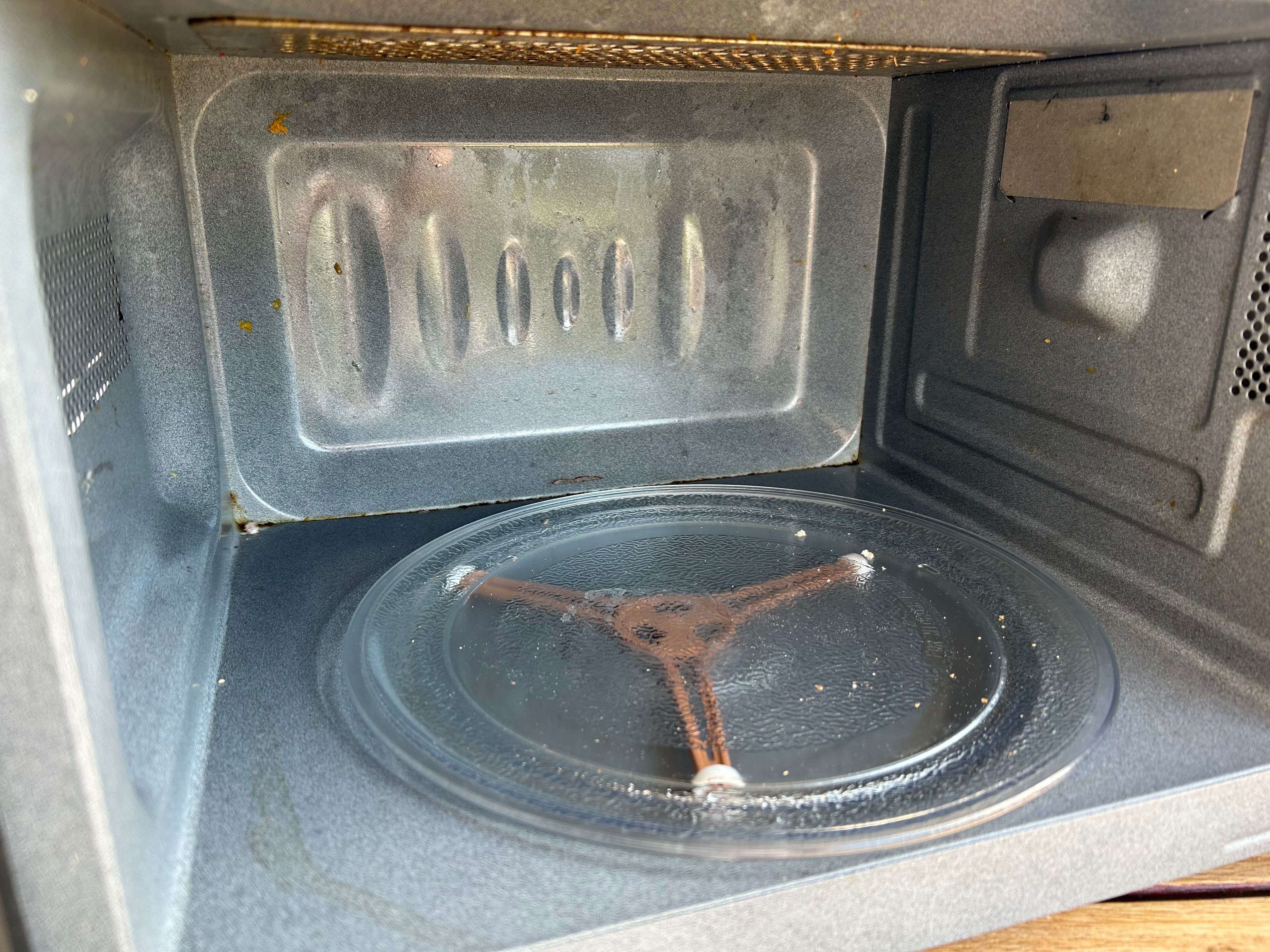 Microondas Grill marca Domédia