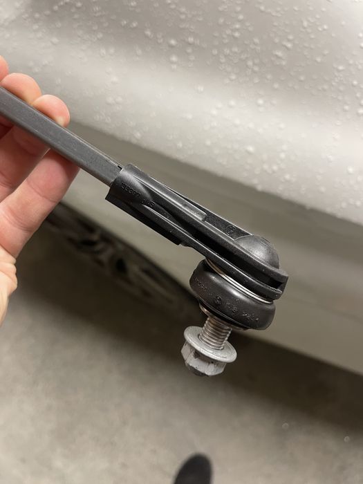 Тяга стійка стабілізатора BMW G30 G31
