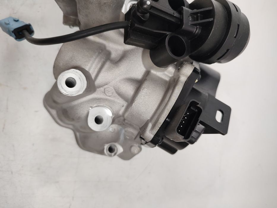 Peugeot 508 Citroen 2.0 HDI zawór  EGR