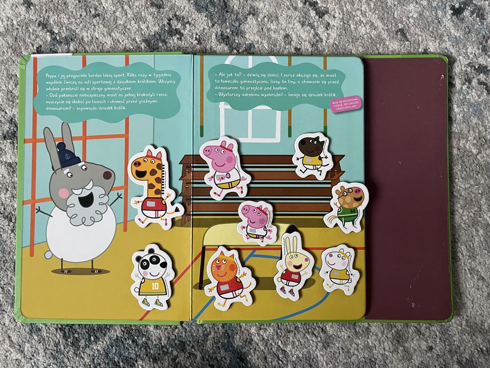 książki i puzzle Świnka Peppa Pig magnesy