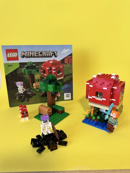 Конструктор LEGO Minecraft Грибний будинок, 272 деталей (21179)
